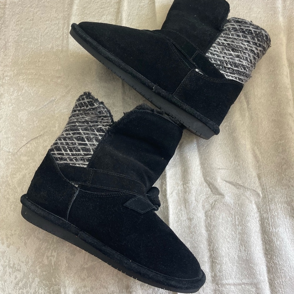 Cozy Black and Gray Women's Boots